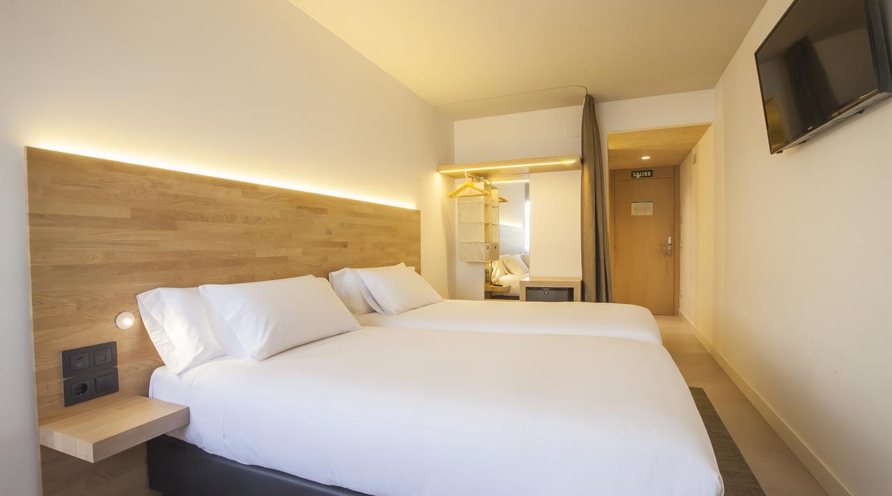 Hotel A Pamplona Buitenkant foto