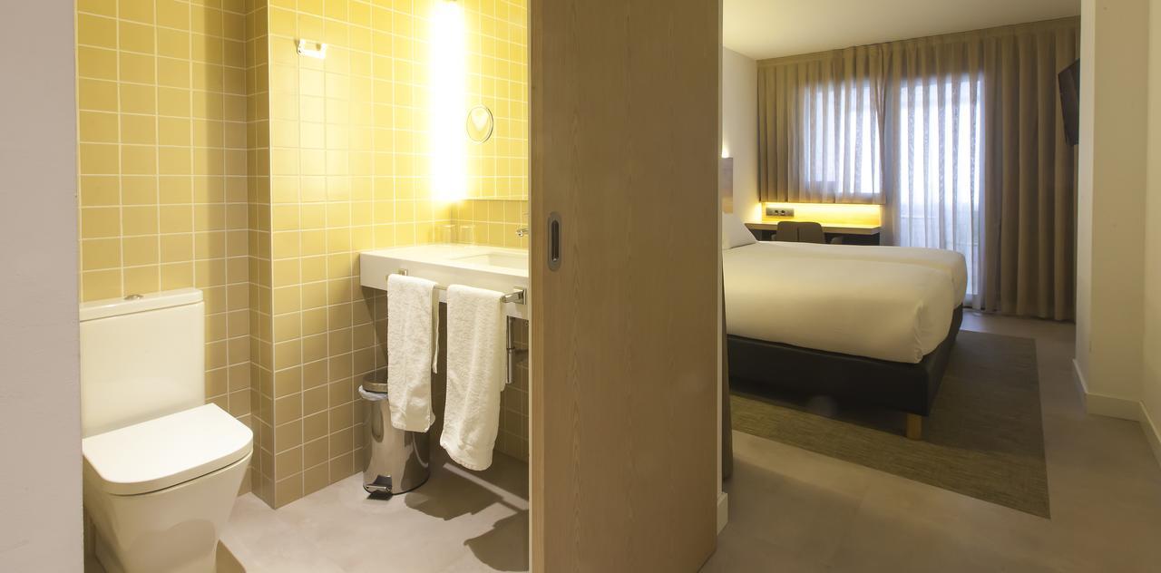 Hotel A Pamplona Buitenkant foto