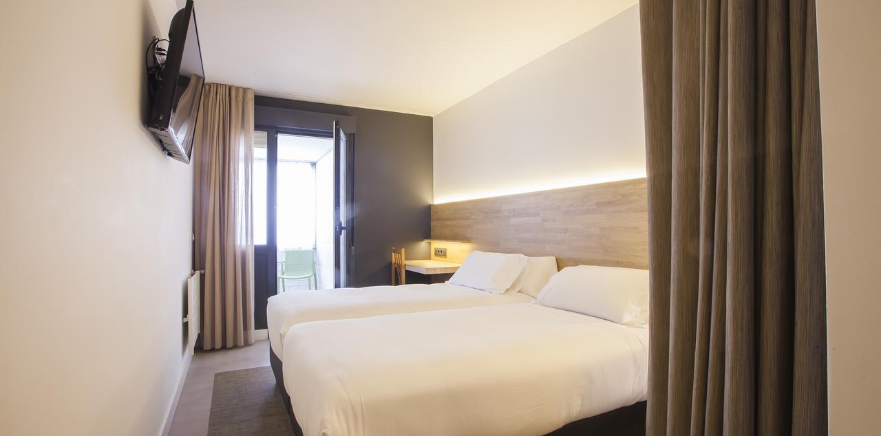Hotel A Pamplona Buitenkant foto