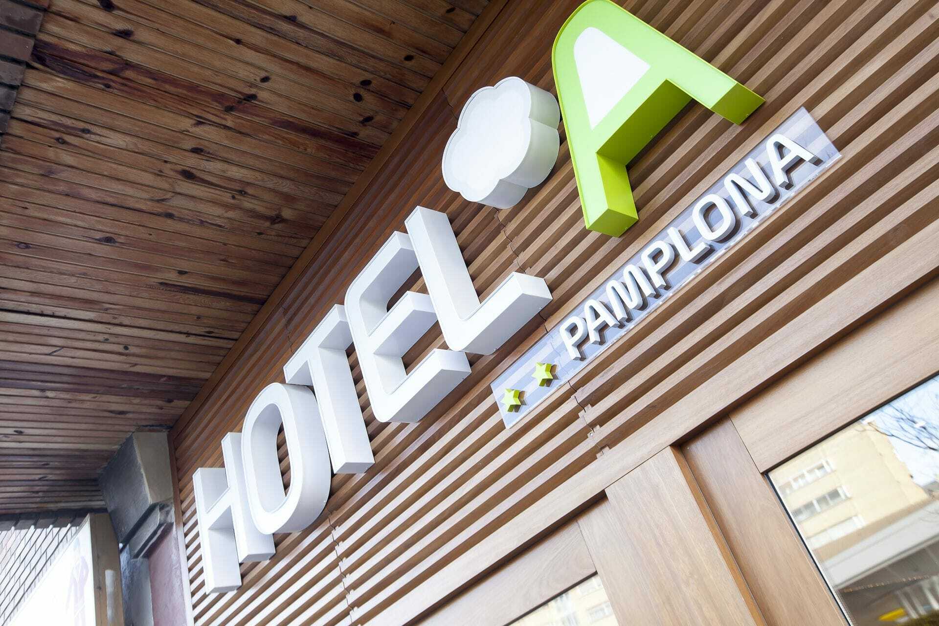 Hotel A Pamplona Buitenkant foto